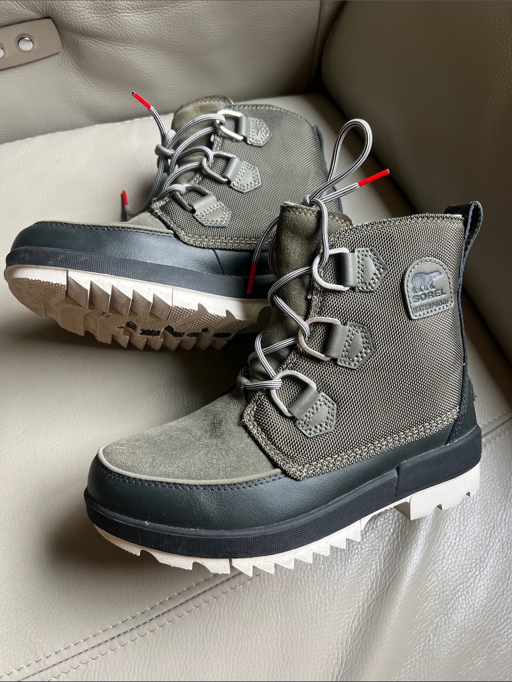 Sorel Kids Olive Green and White Winter Boots - Picture 3 of 10